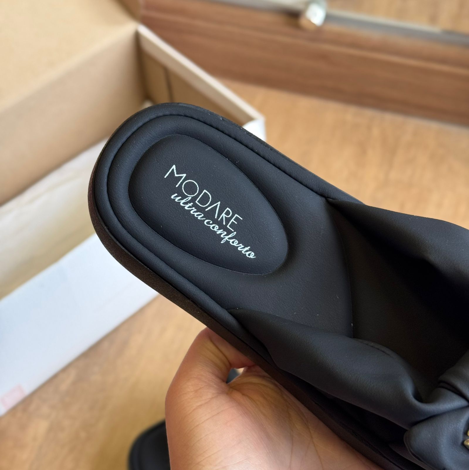 Sandália Modare Detalhe de Laço 7208.101