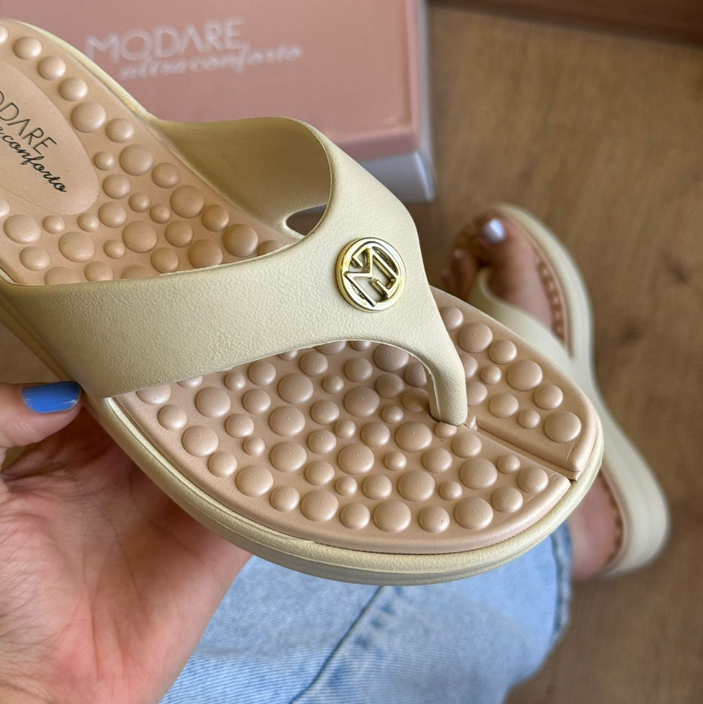 Chinelo Modare Detalhe da Marca Dourado 7213.100