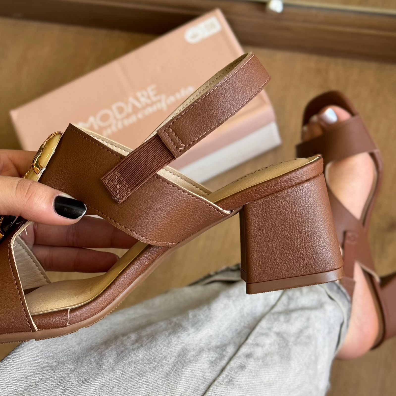 Sandália Salto Modare Pedra Central  7172.127