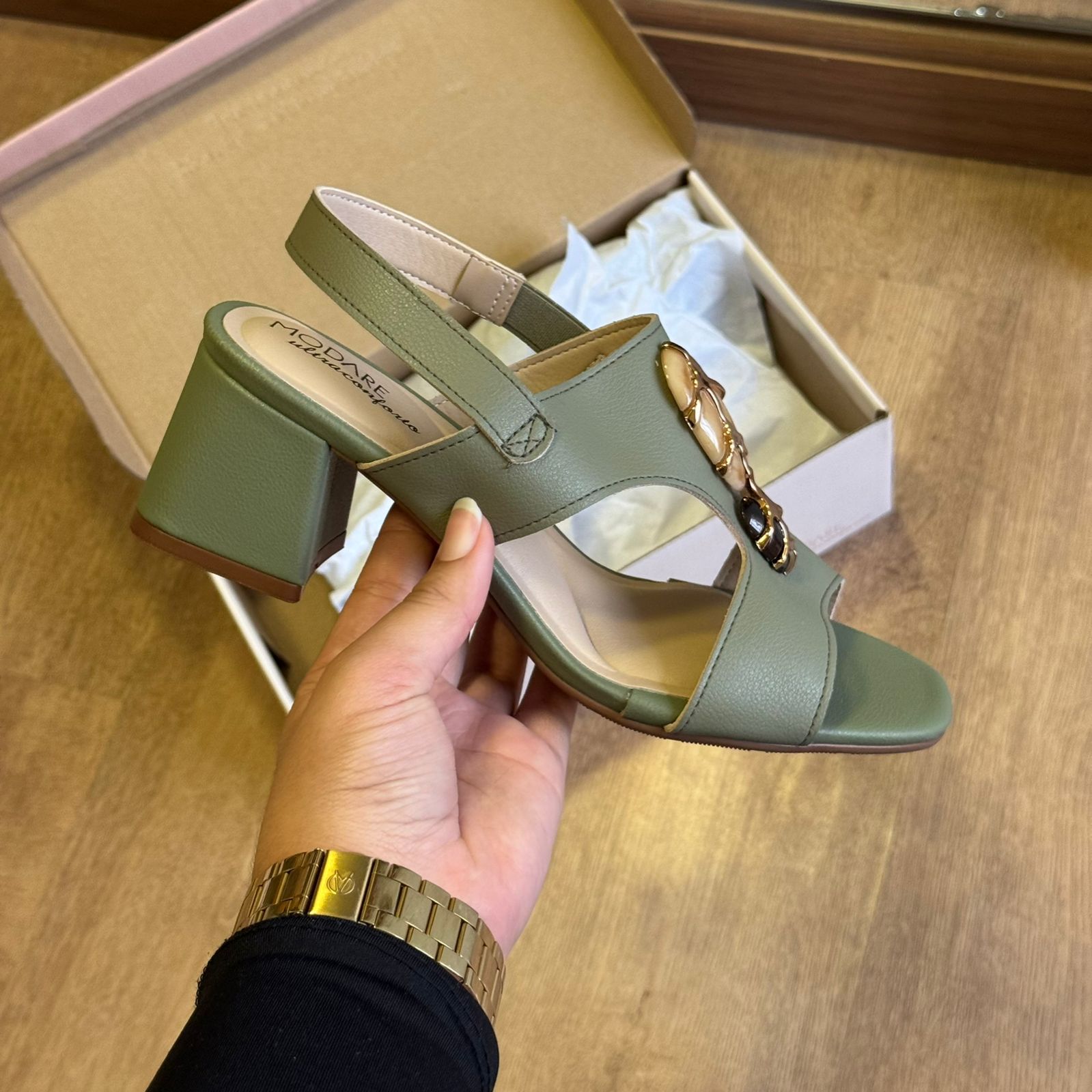 Sandália Salto Modare Pedra Central  7172.127