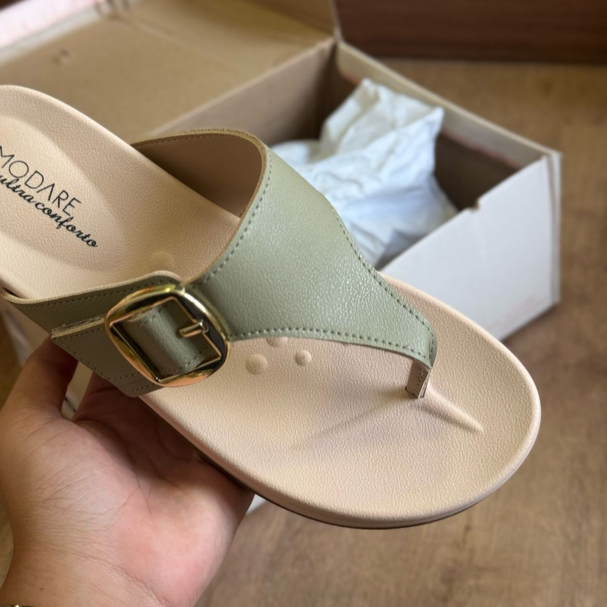 Sandália Modare Fivela Dourado 7016.101