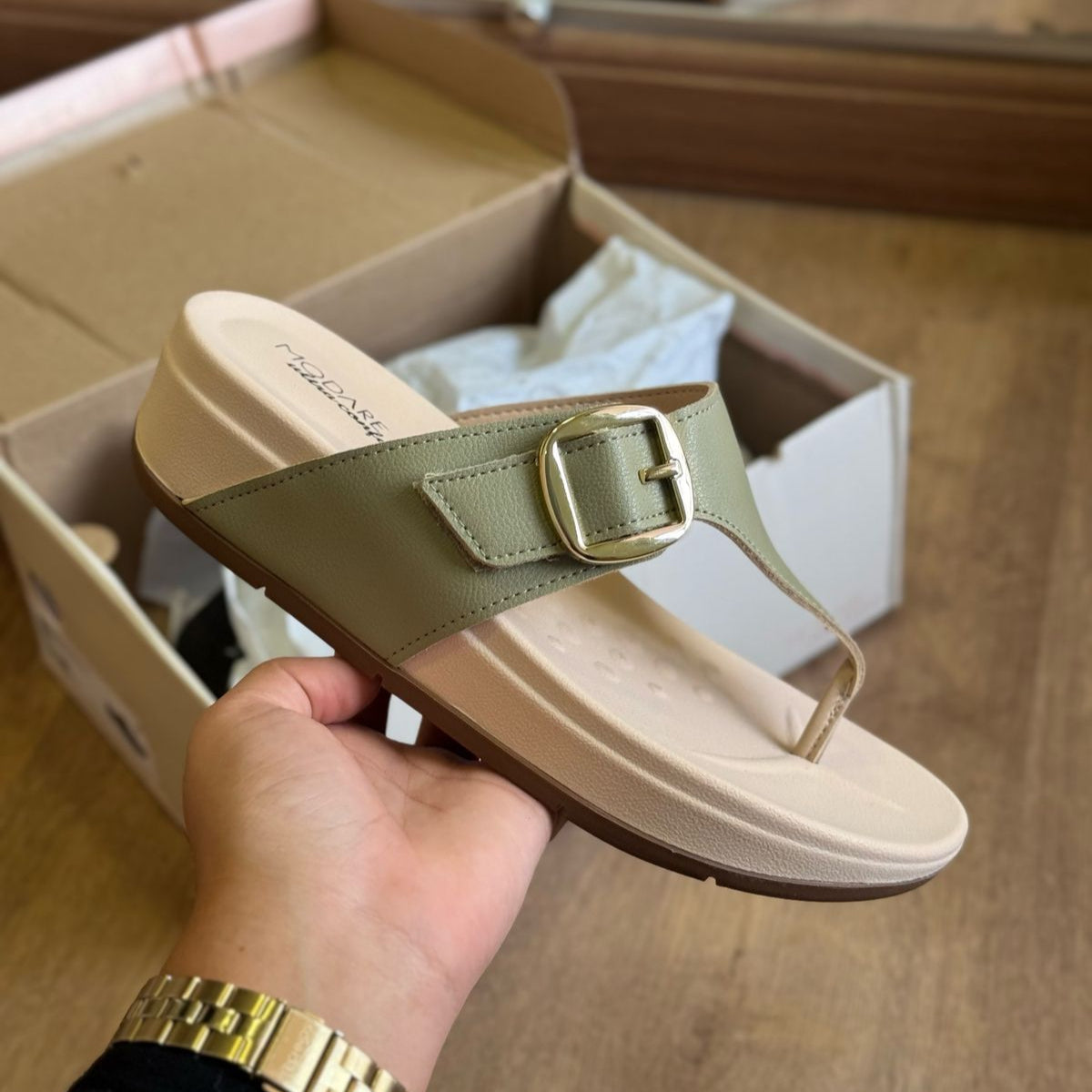 Sandália Modare Fivela Dourado 7016.101