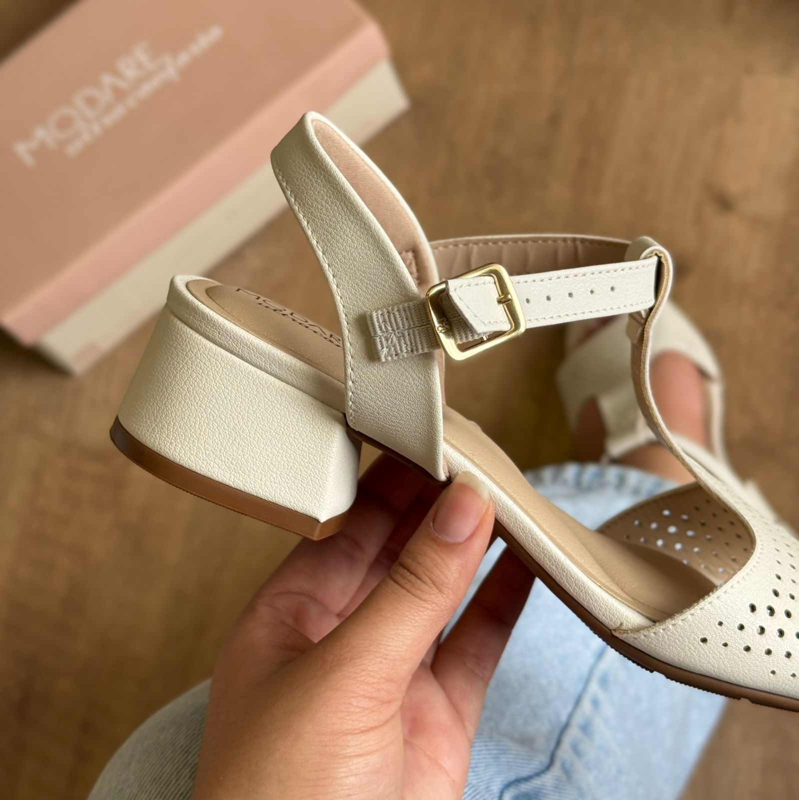 Sandália Modare Salto Baixo 7211.109